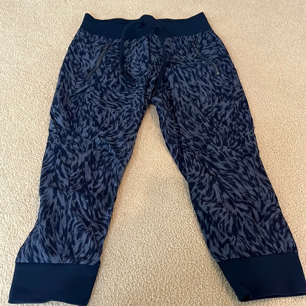 Athleta jogger size 2p 23 inch